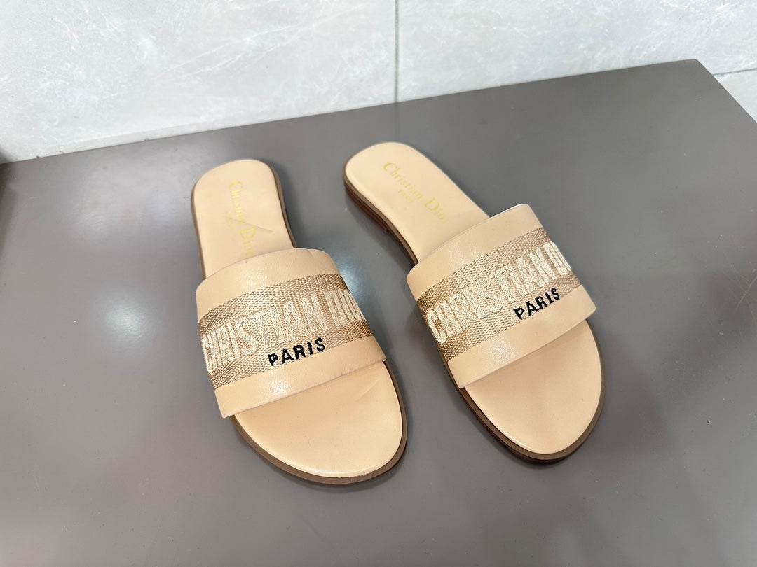 Z1ZD32 Popular slippers