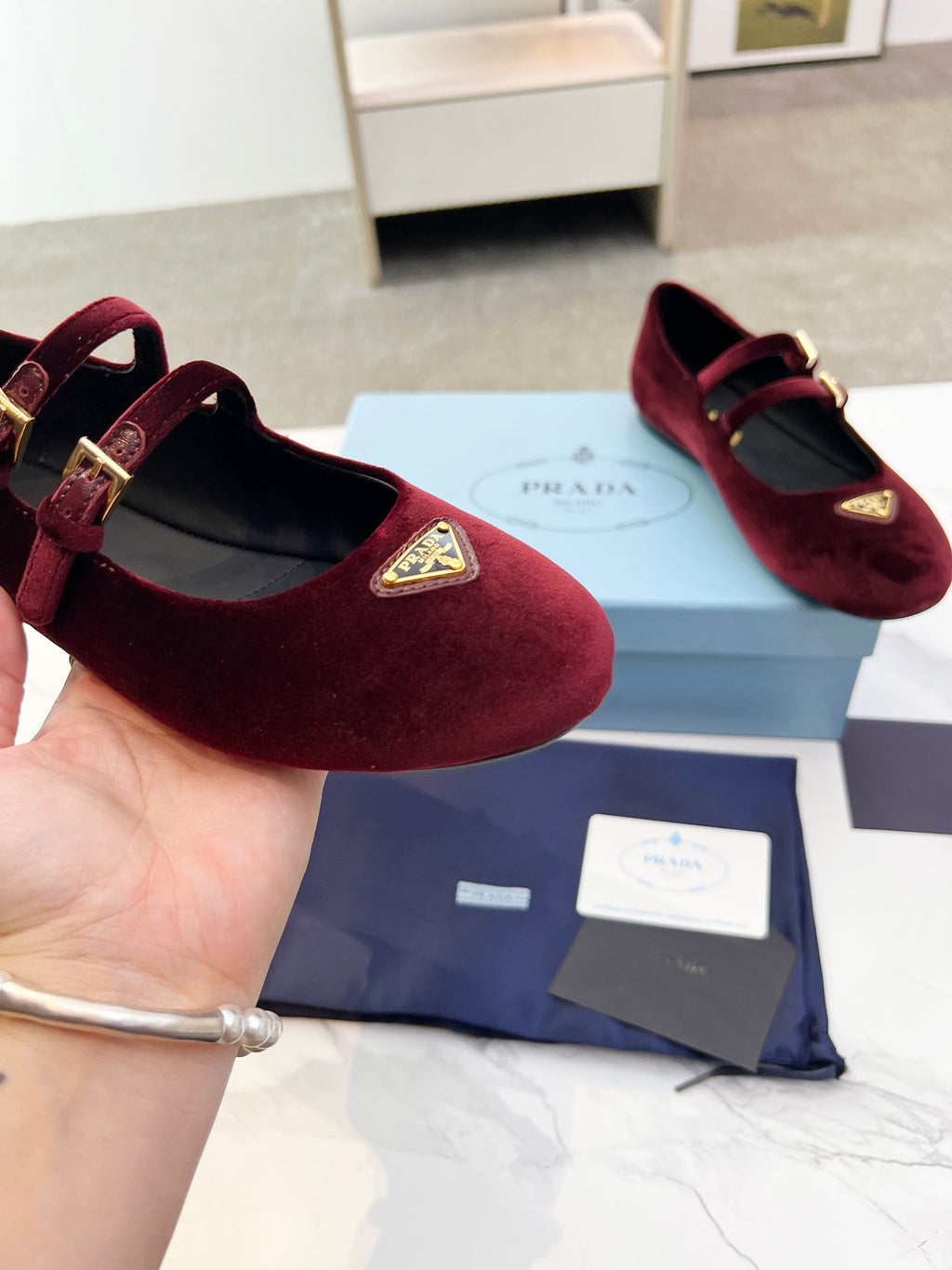 Z2Q105P404 Popular high-quality Shoes