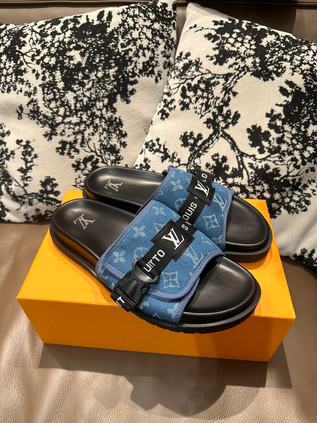 Z2Z85E27  Popular leather Shoes