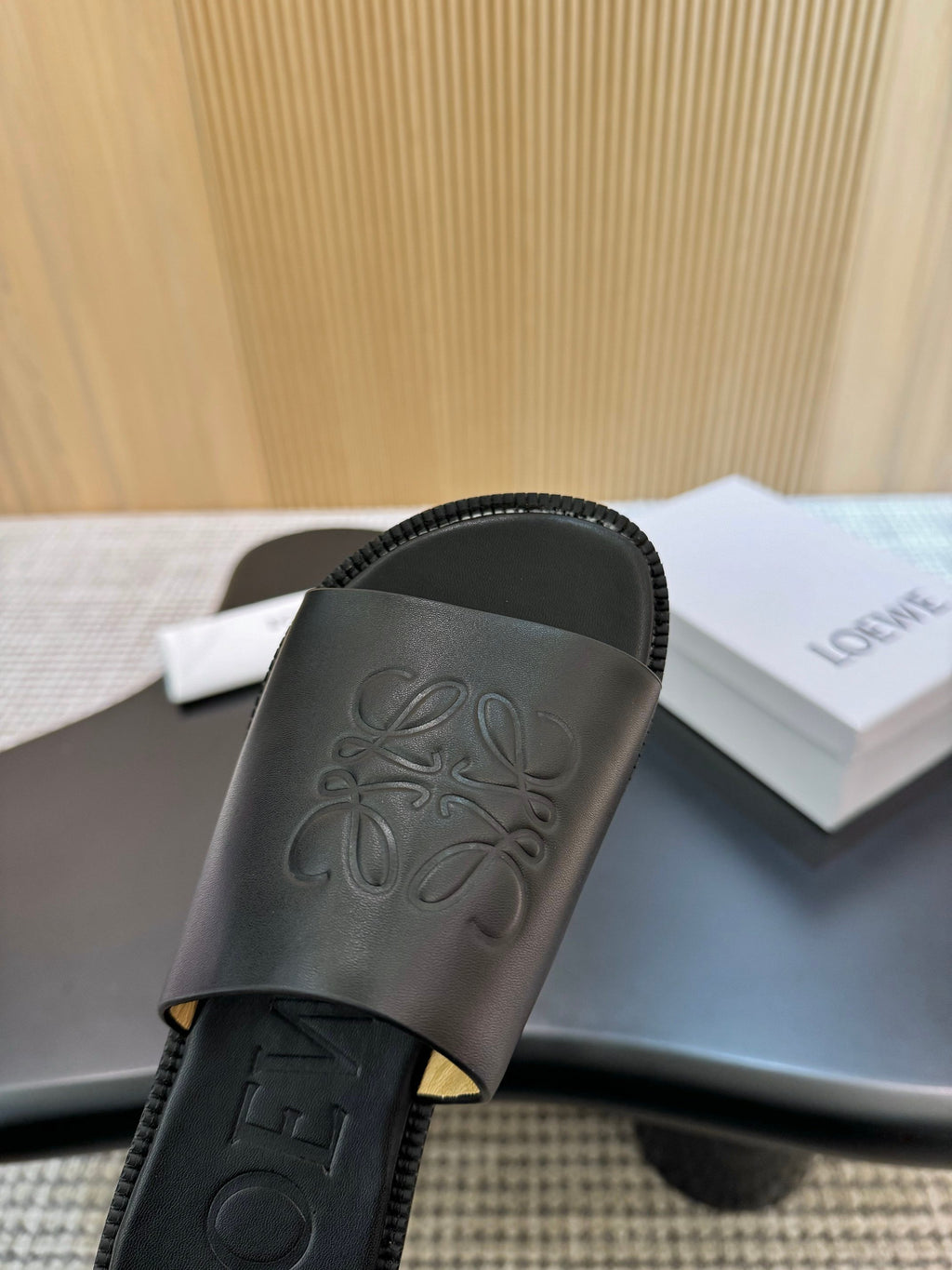 Z2R66A18 Popular high-quality leather shoes