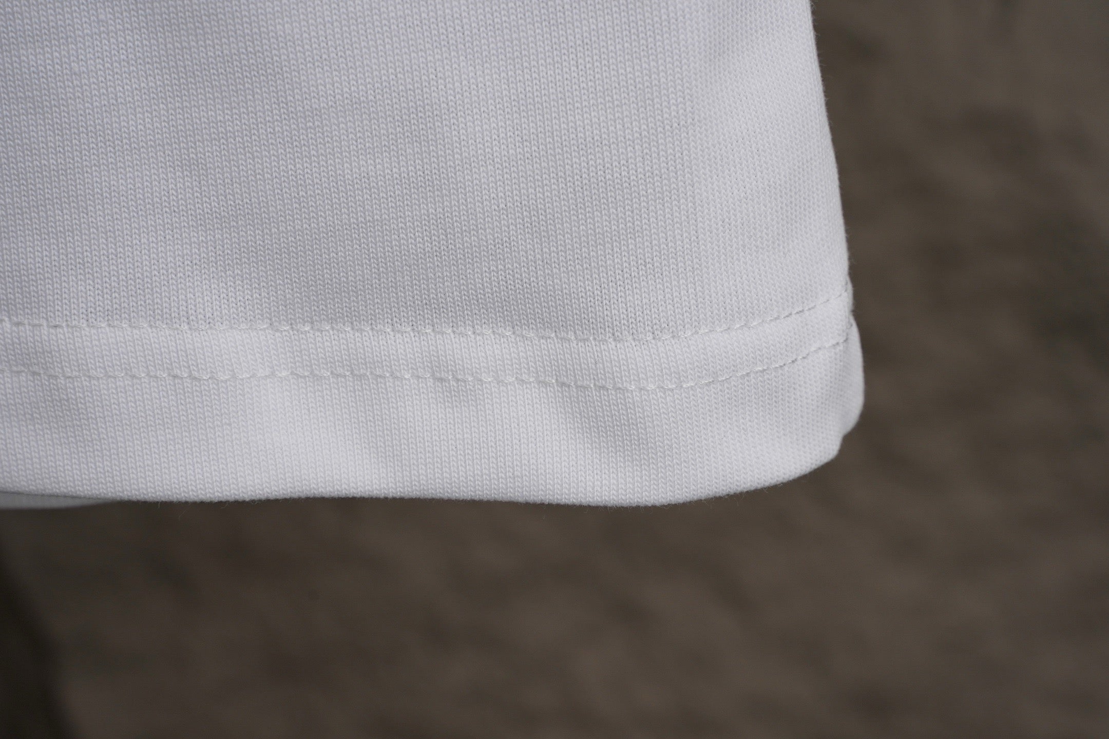 U1R76E19 Popular T-shirts