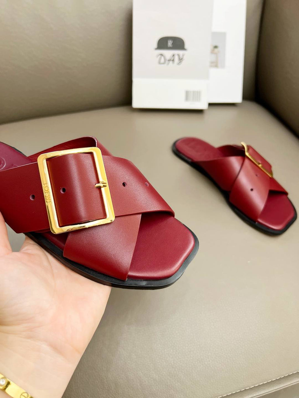 Z2R66A19 Popular high-quality leather shoes