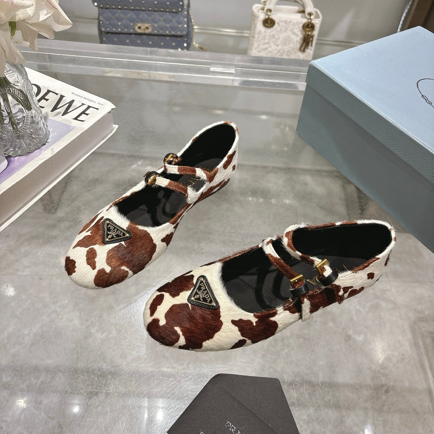 Z2Q95P114 Popular high-quality Shoes
