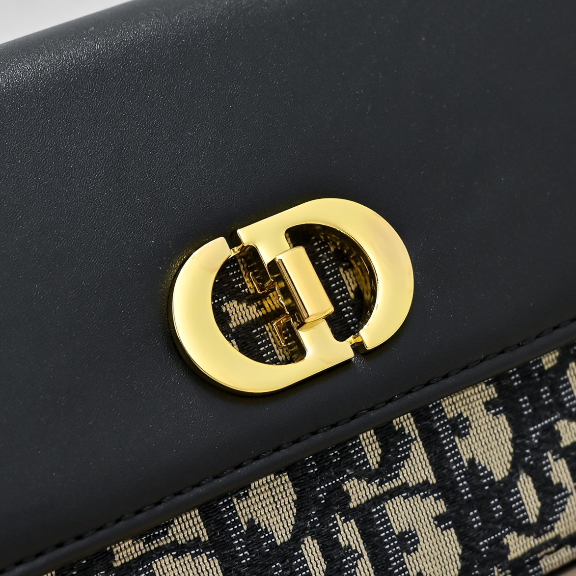 B12W15D2 Popular  leather bag