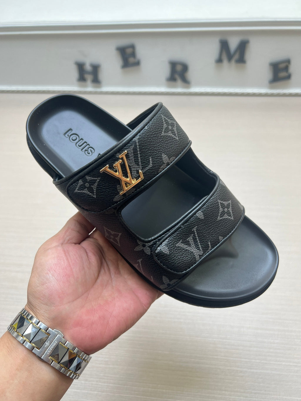 Z5ZE11 Popular slippers