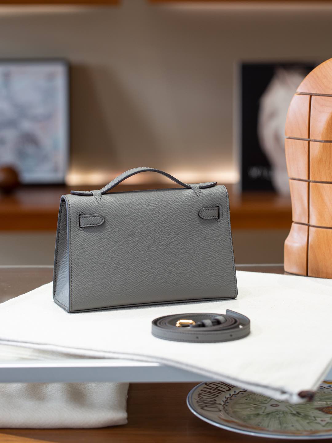 B1R66A4 Popular leather bag