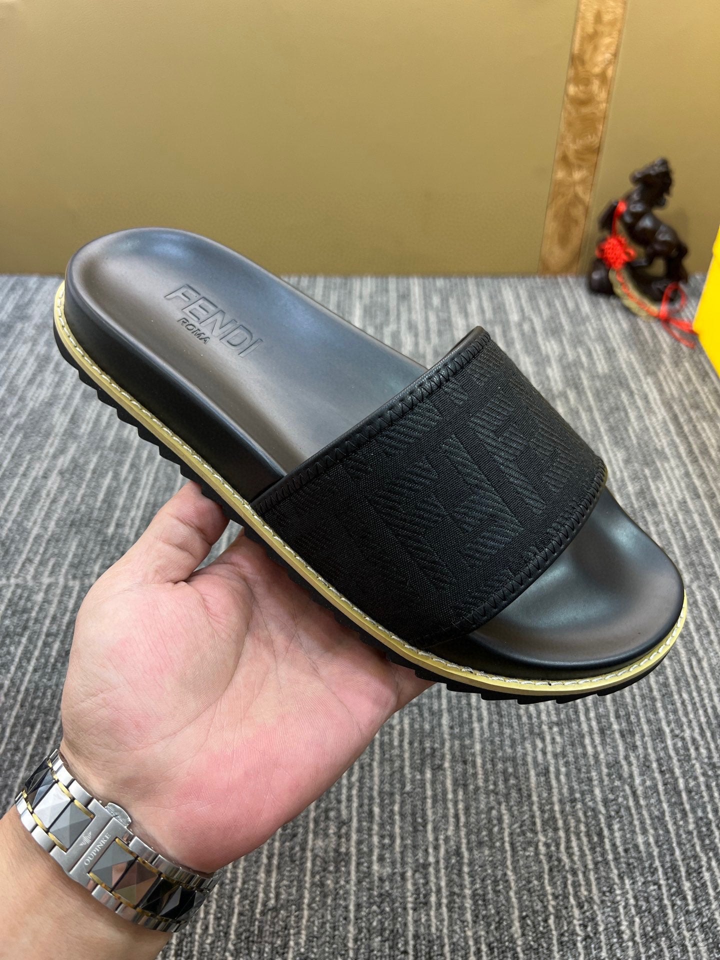 Z5XF105 Popular Slippers