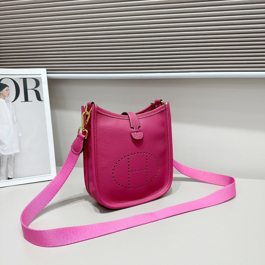 B1N46H5 Popular leather bag
