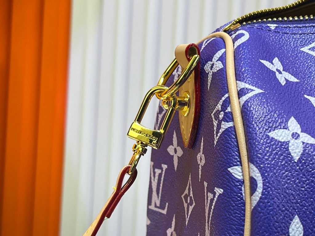 B1X55E16 Popular  leather bag