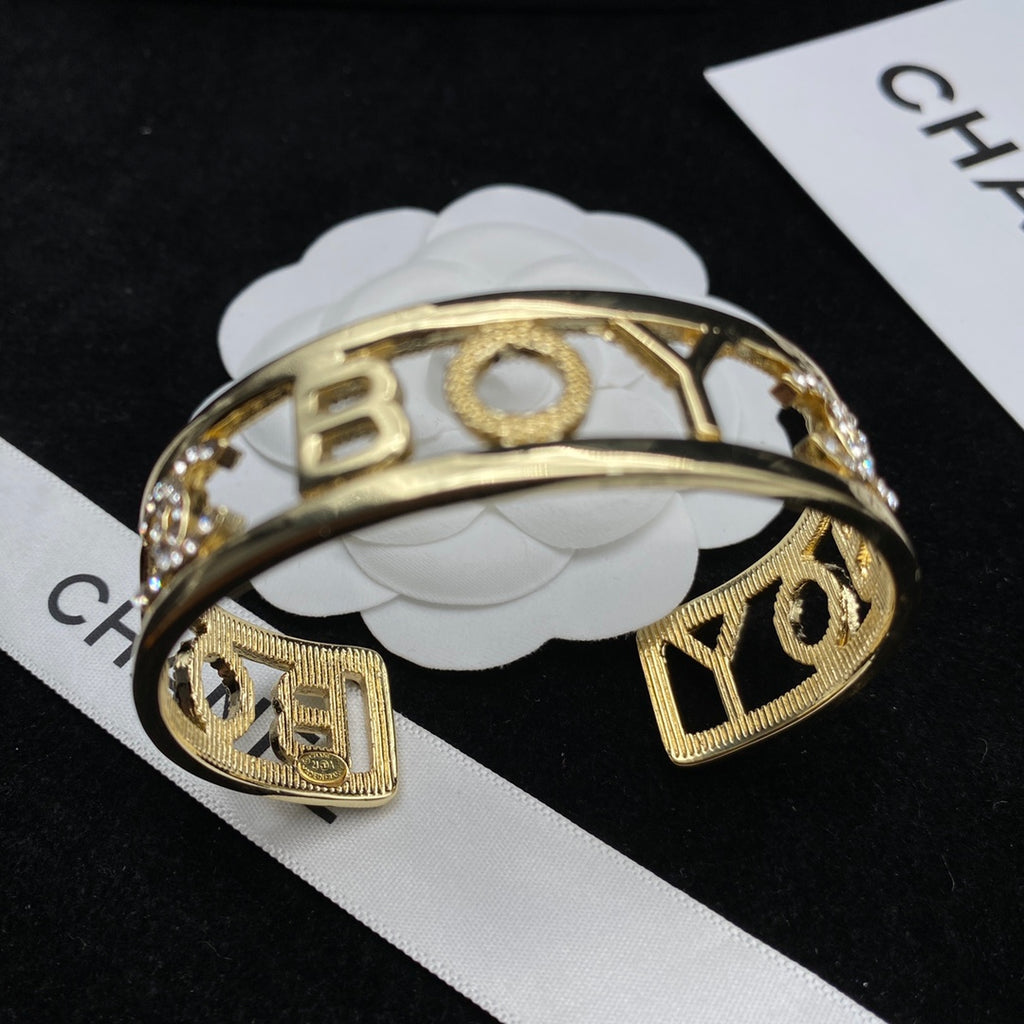 X1Q85C31K  Popular Bracelets