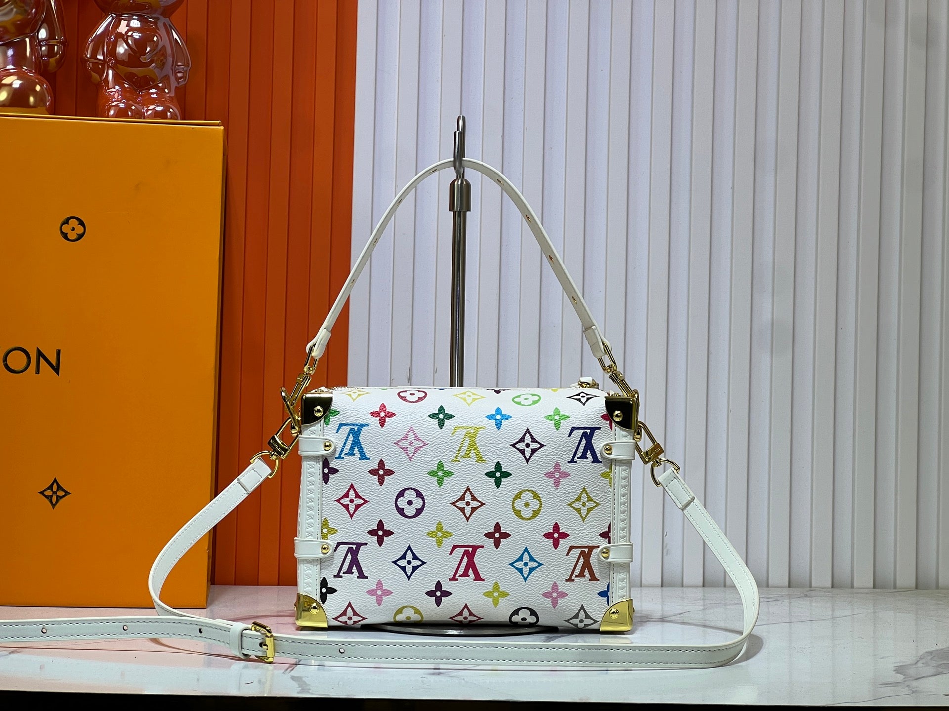 B1W35E101 Popular leather bag