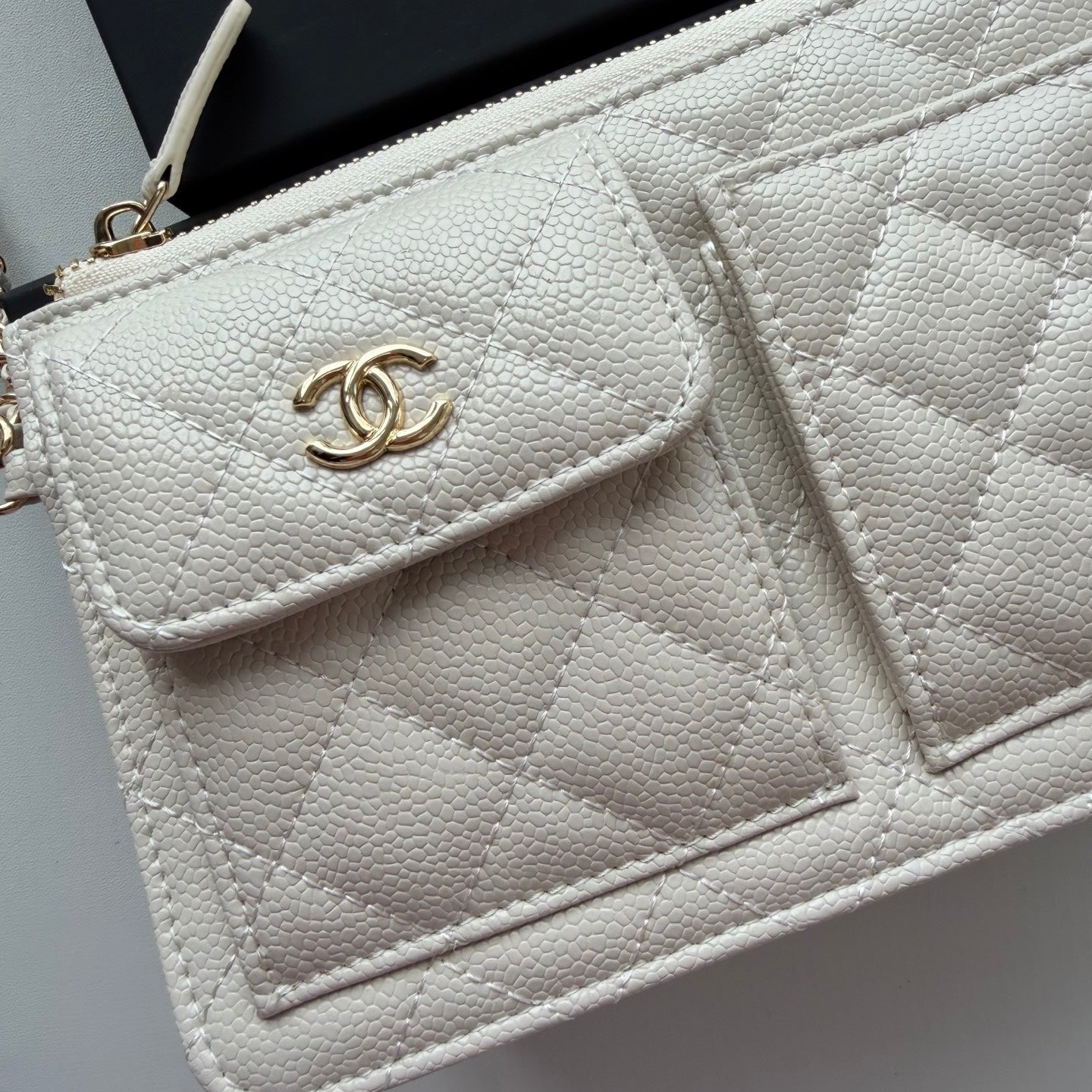 B1P46C23 Popular leather bag