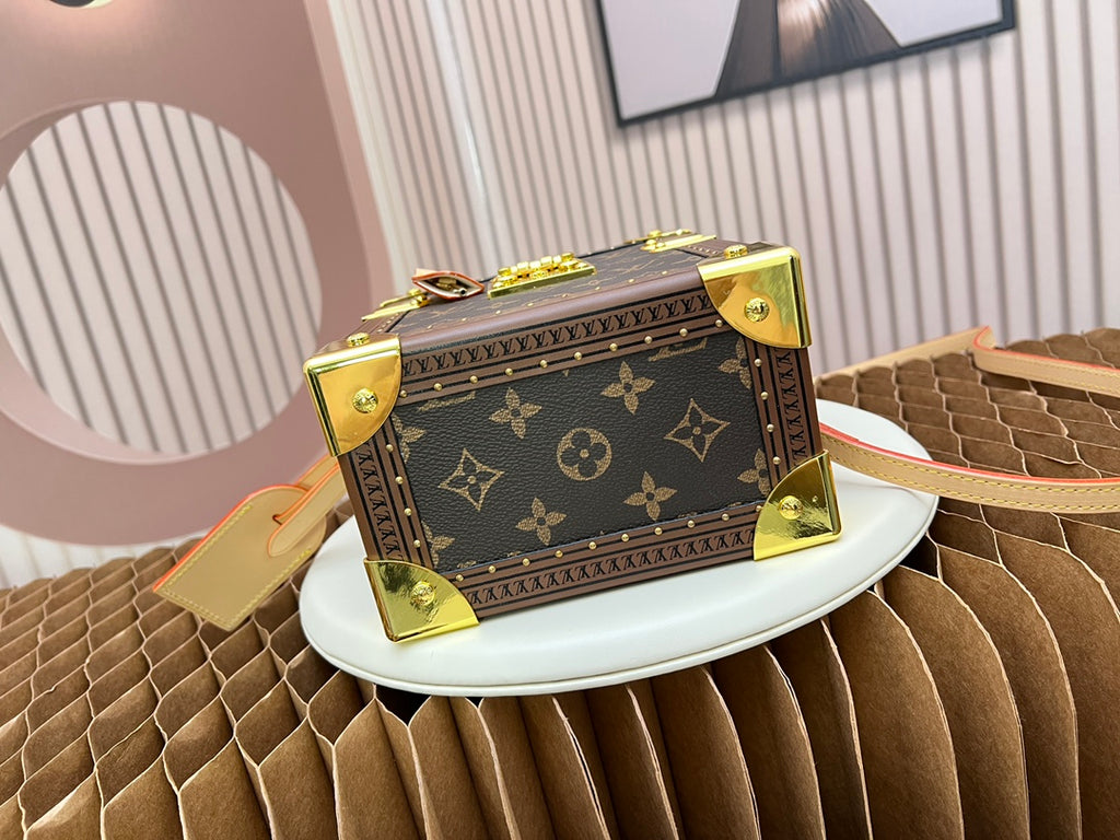 B1X34E276 Popular  leather bag 