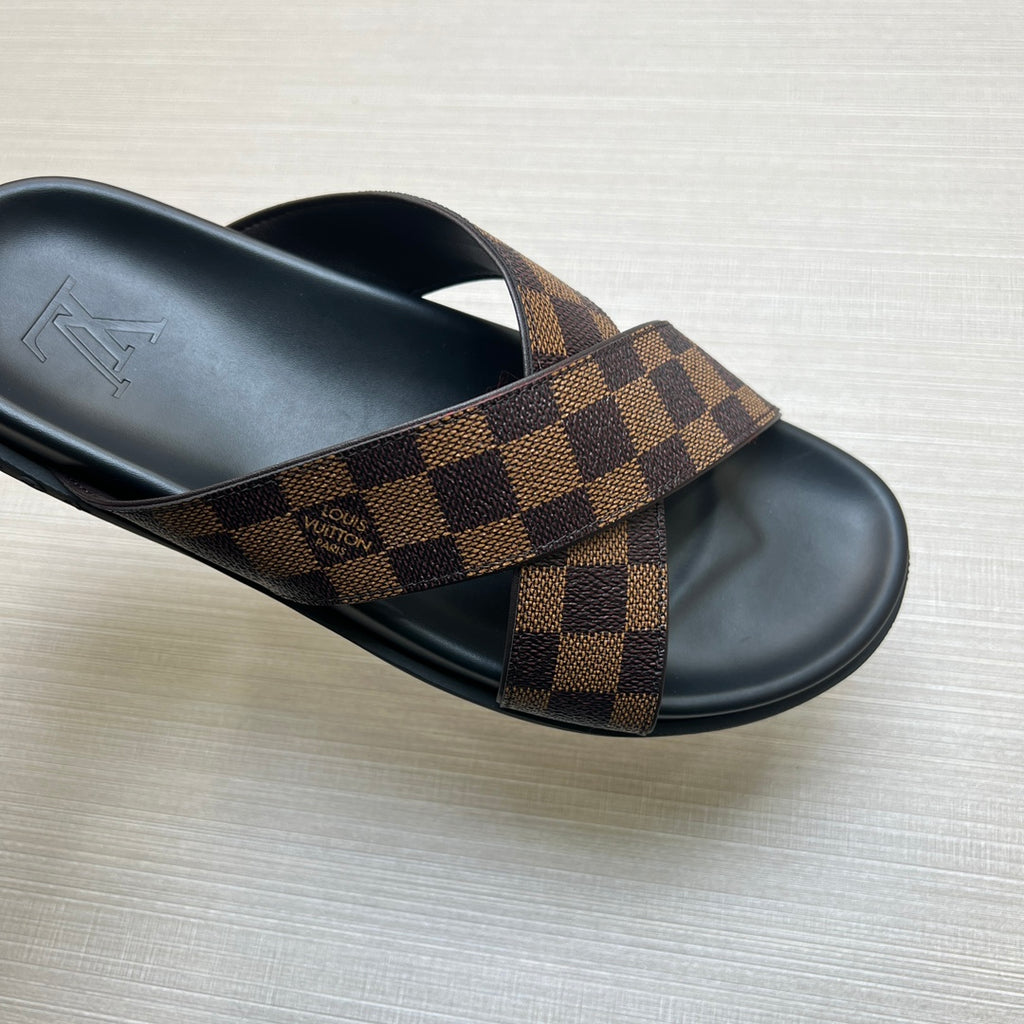 Z5ZE60 Popular slippers