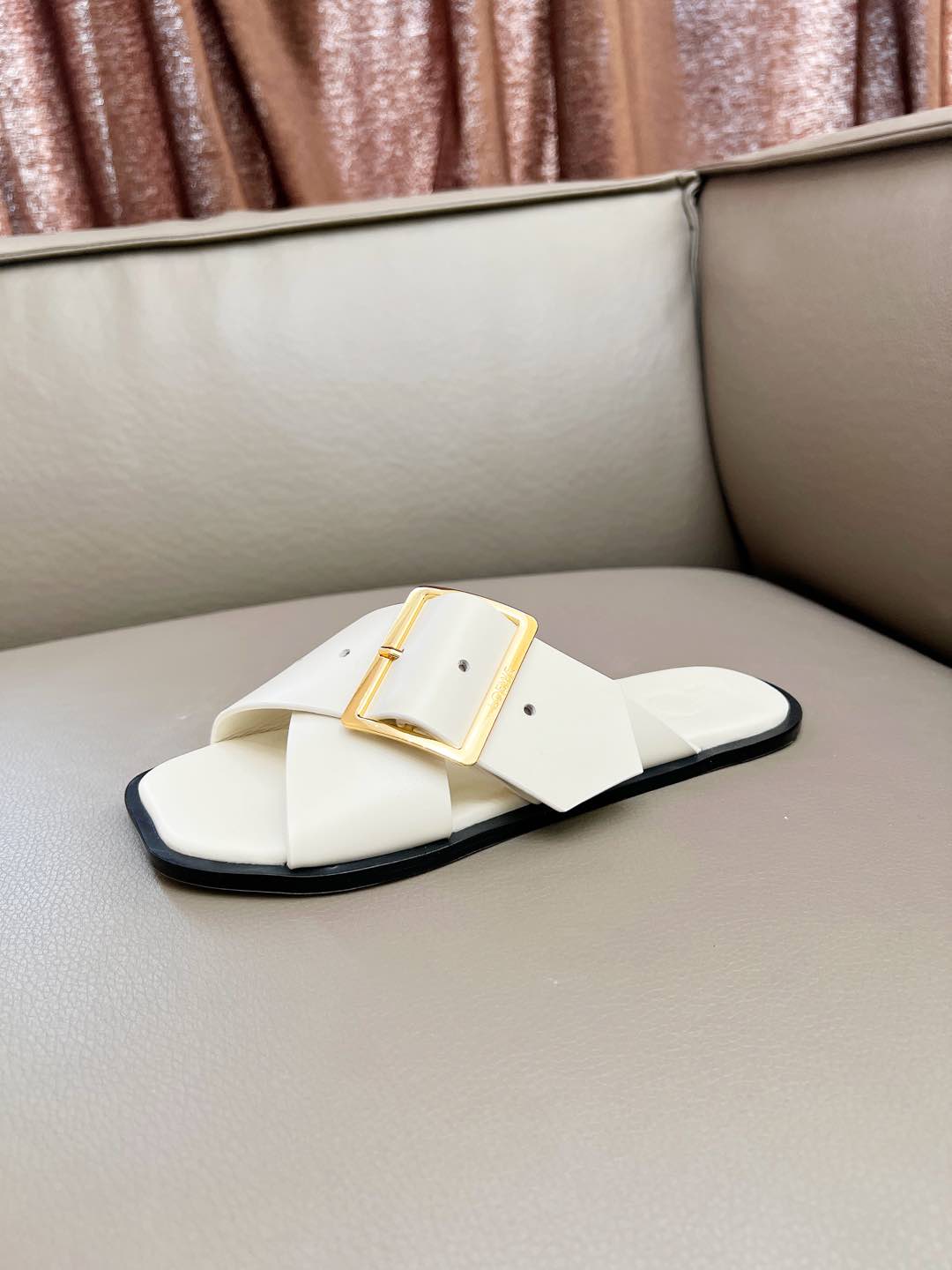 Z2R66A19 Popular high-quality leather shoes