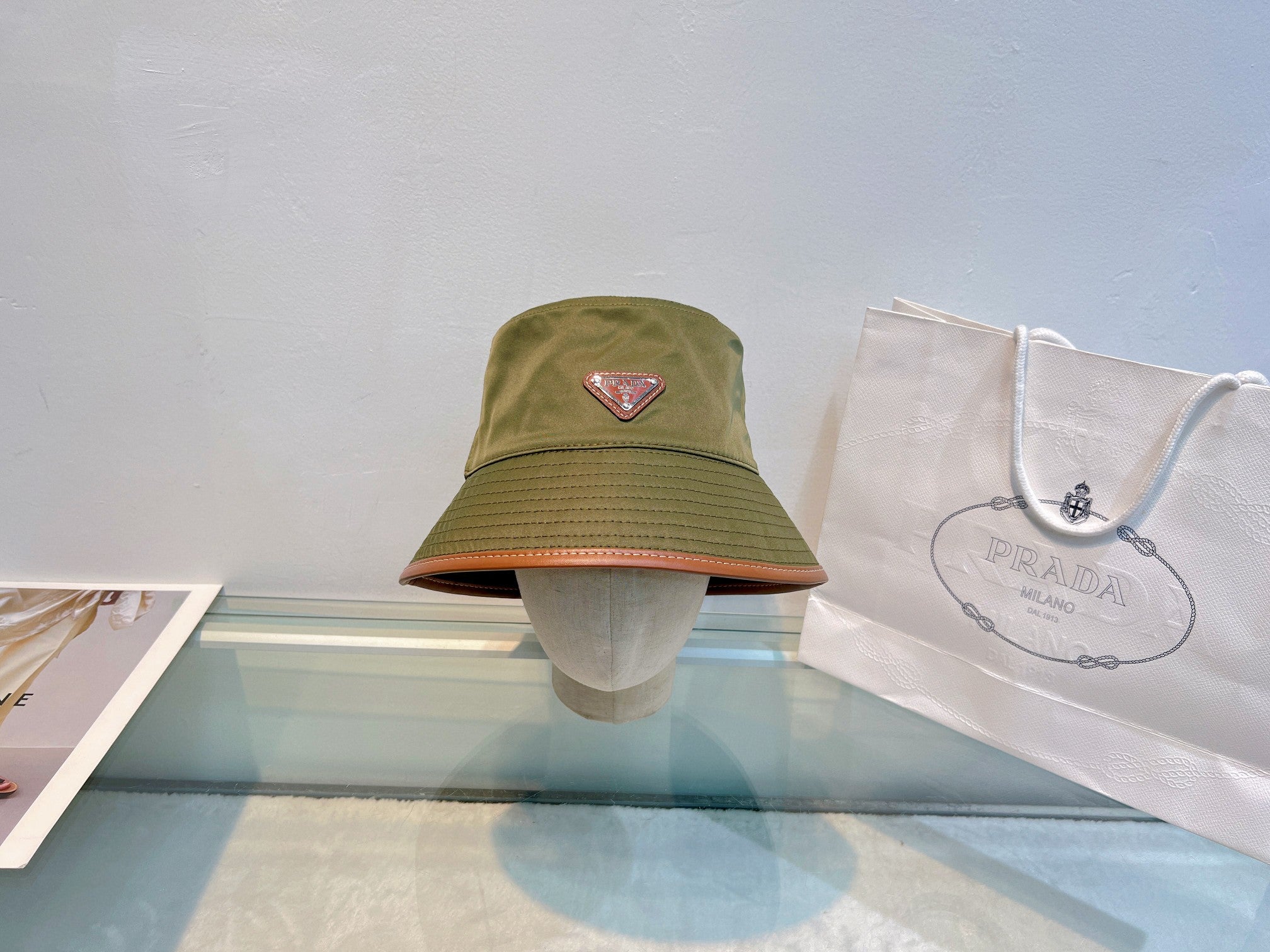 M1Z25PD499  Popular  hats
