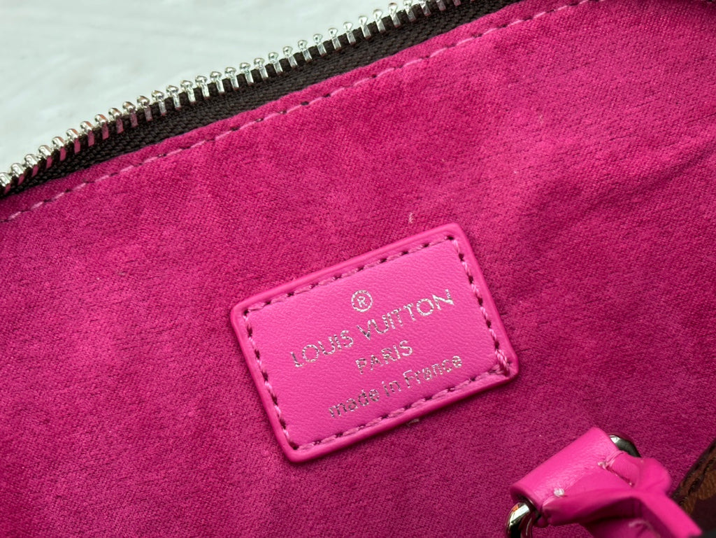 B1X55E19 Popular leather bag