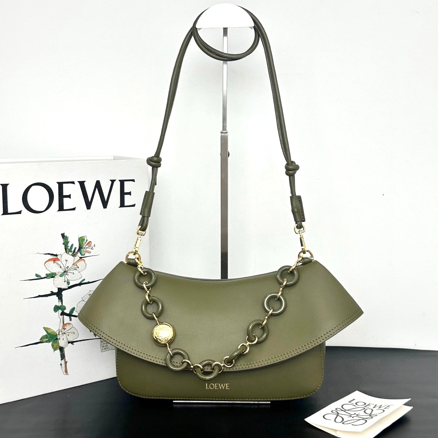 B1R66A11 Popular leather bag