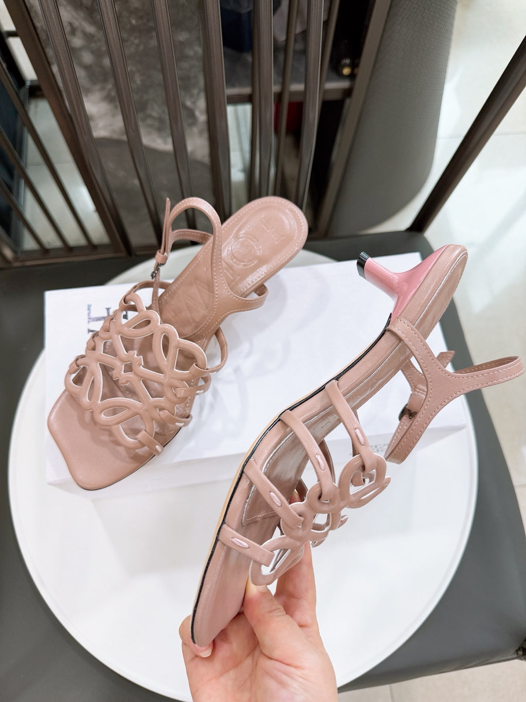 Z2R76A12 Popular high-quality  leather shoes