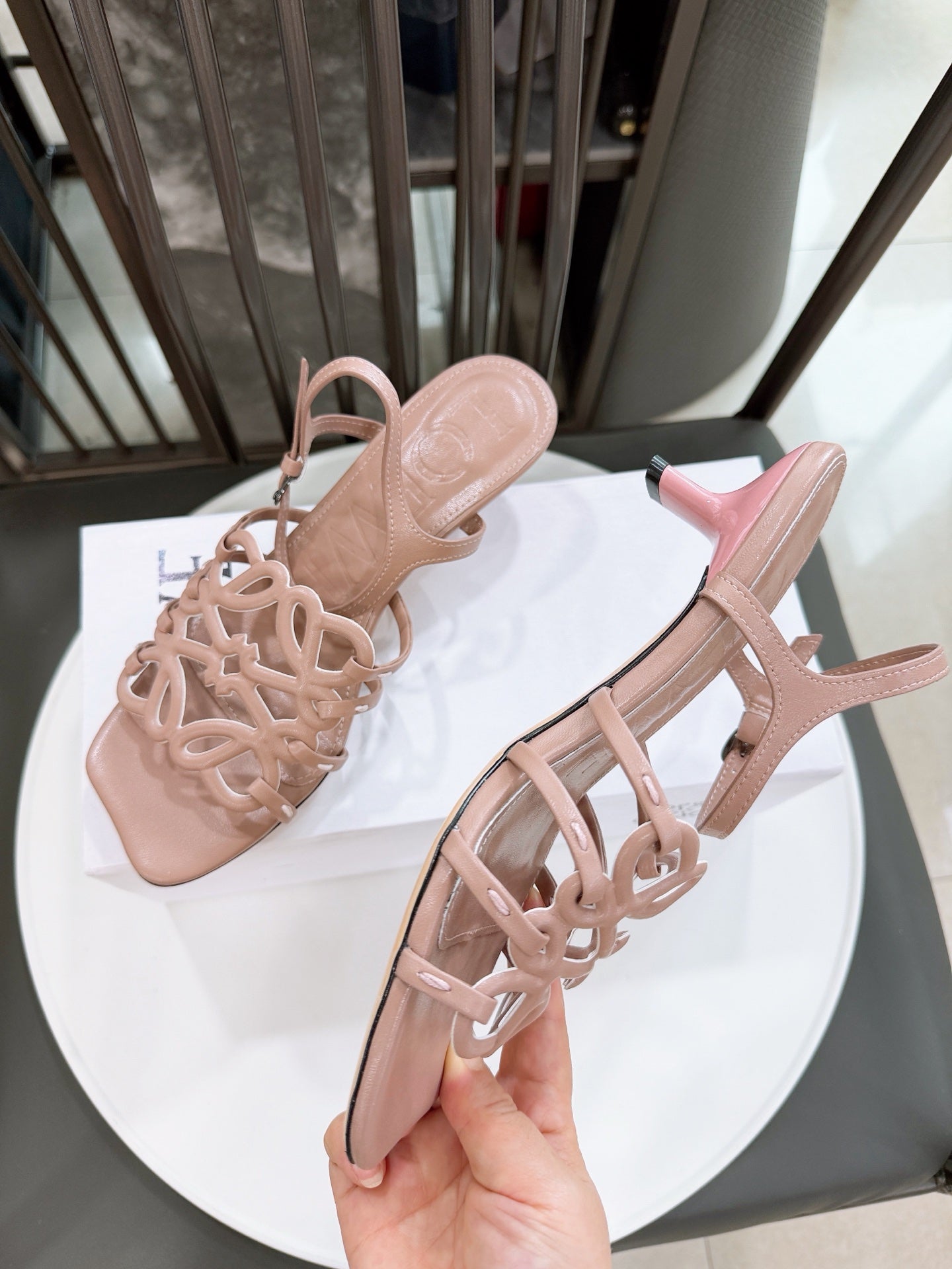 Z2R76A12 Popular high-quality  leather shoes