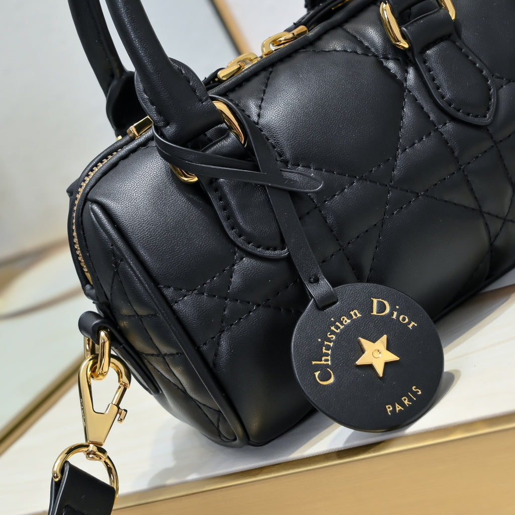 B1W15D32 Popular  leather bag