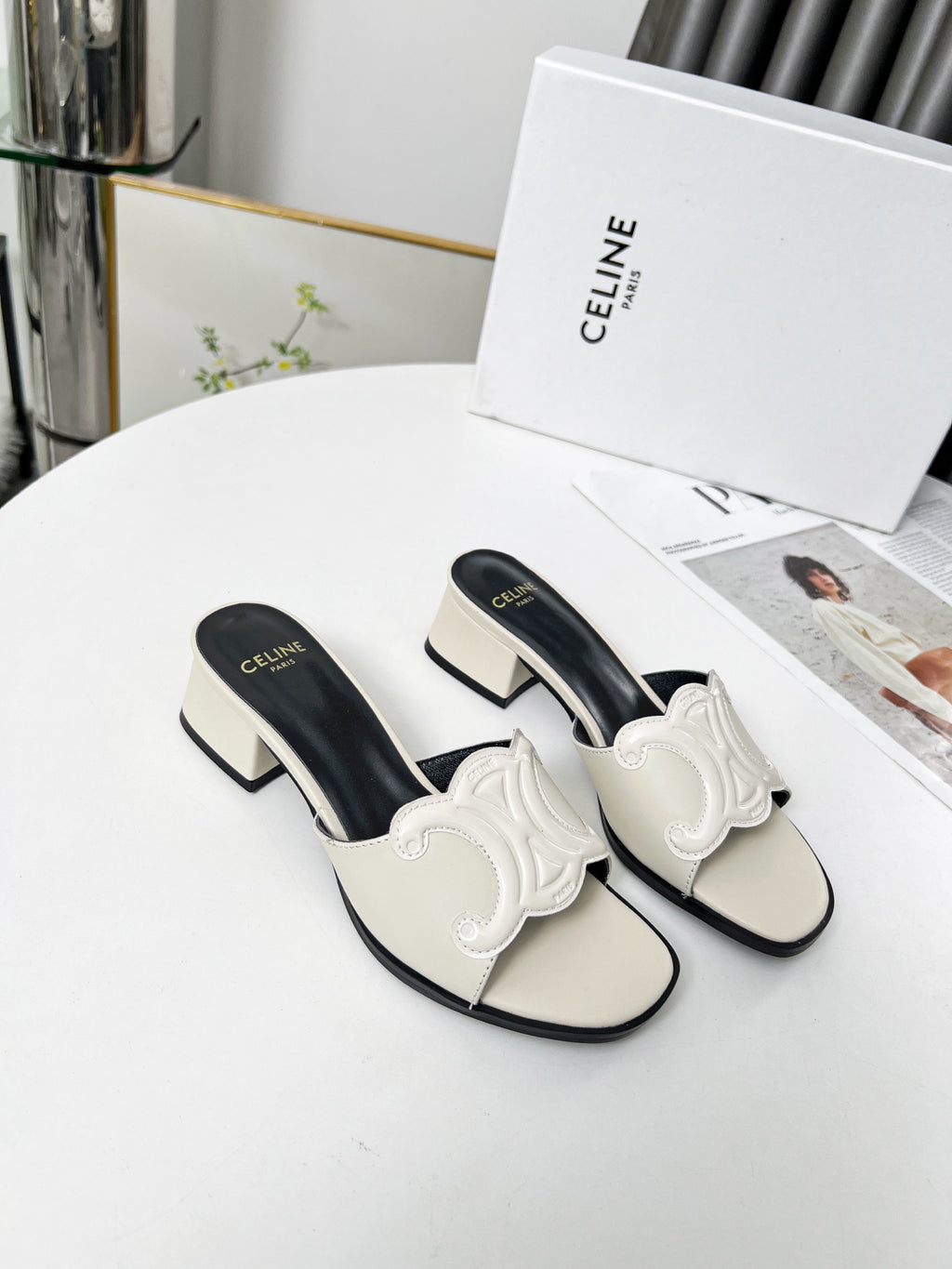 Z2Q55CL51  Popular leather shoes