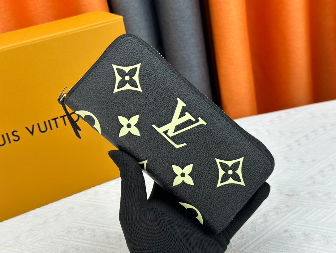 B1R15E79 Popular  leather bag