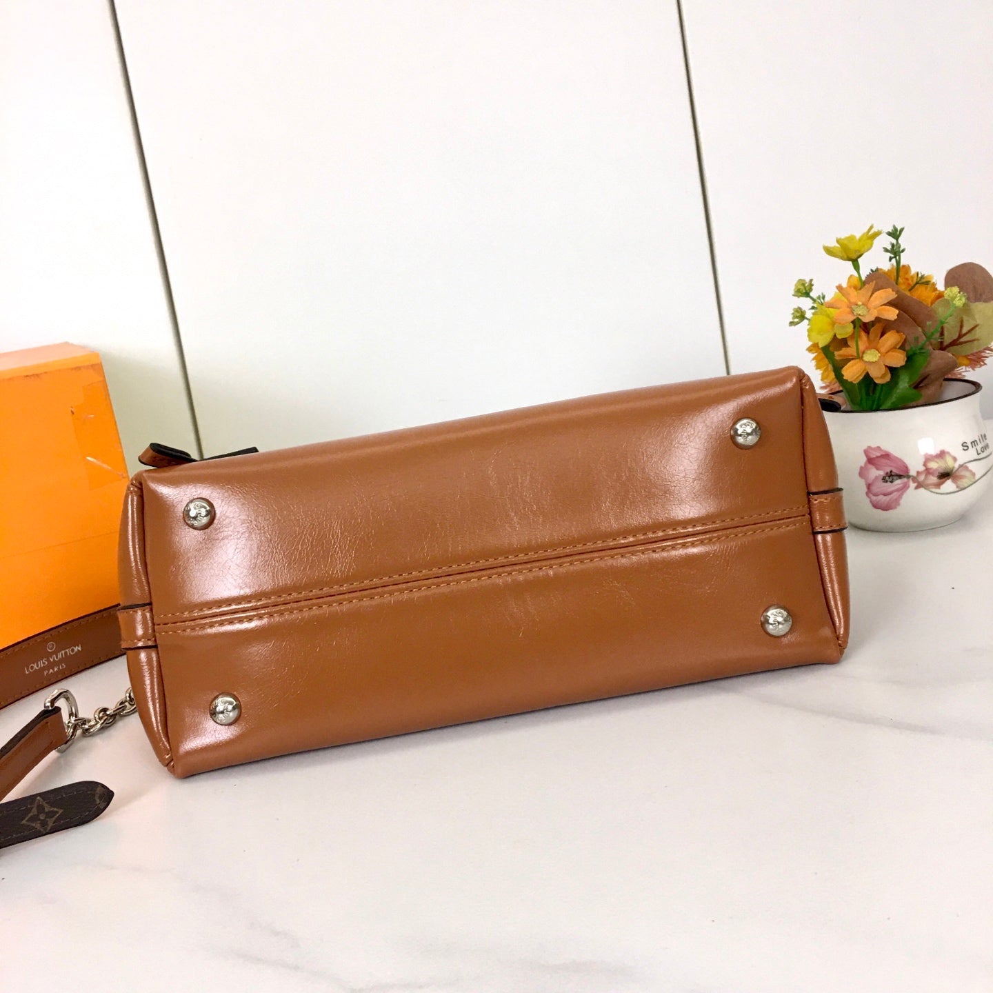 B1W35E113 Popular  leather bag