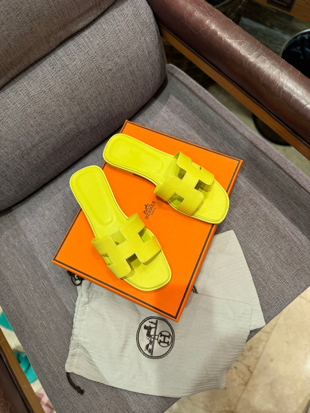 Z1Z55H311 Popular Slippers