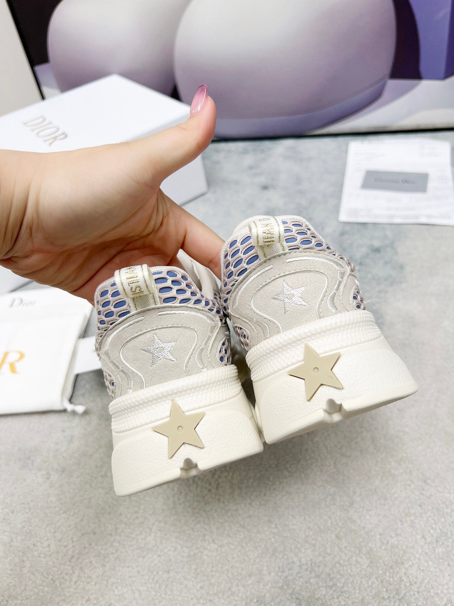 Z2Q105D314 Popular high-quality Shoes