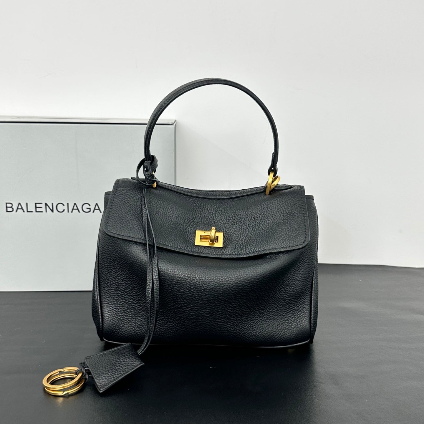 B1X56J31 Popular high-quality leather bag