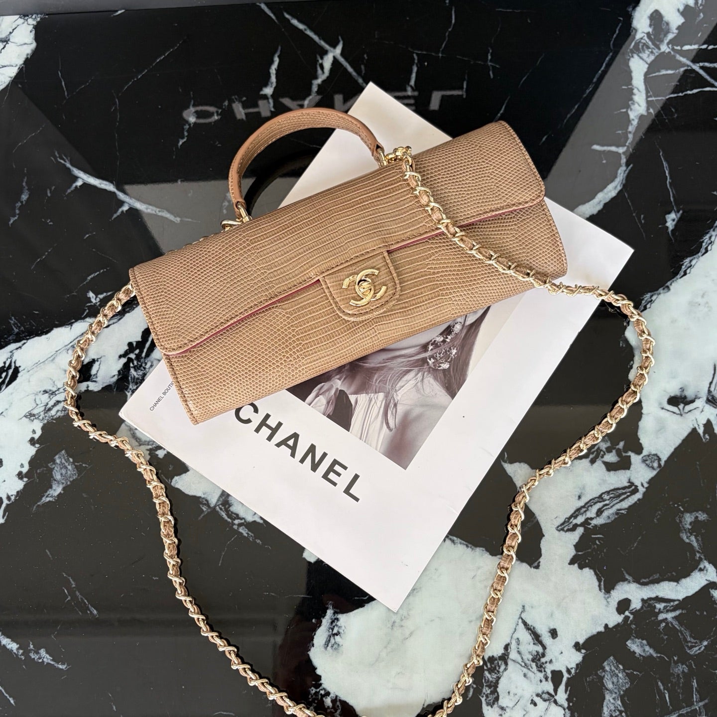 B1R76C30 Popular leather bag