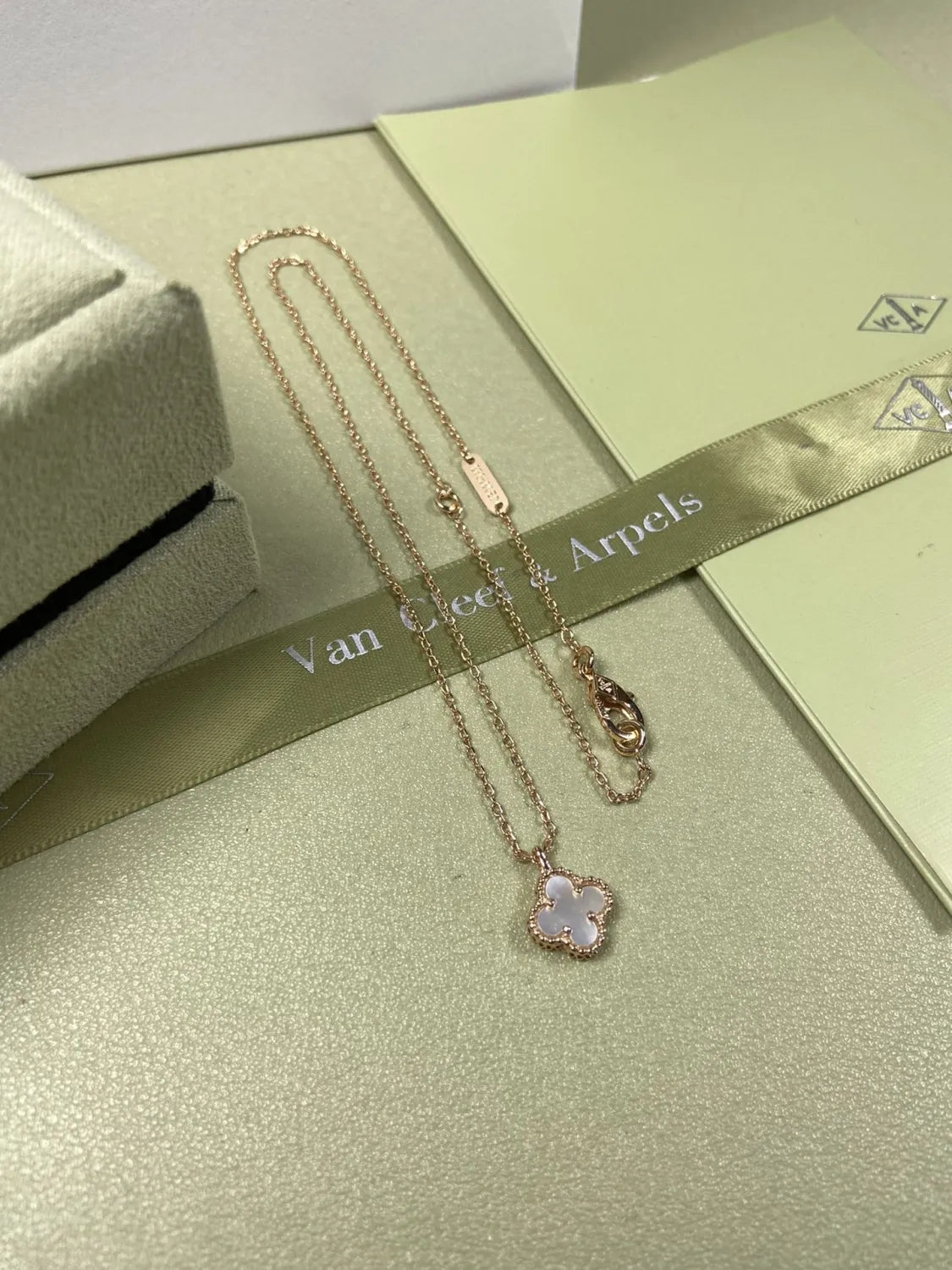 X5R75VA1K Popular  Necklaces