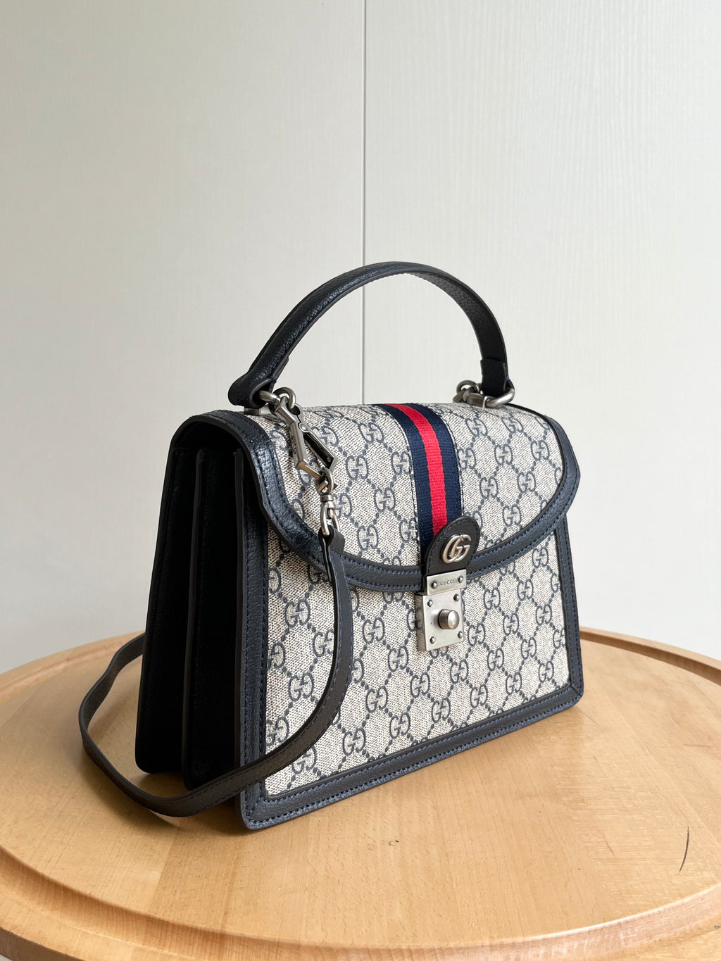 B12X64B467 Popular   leather bag