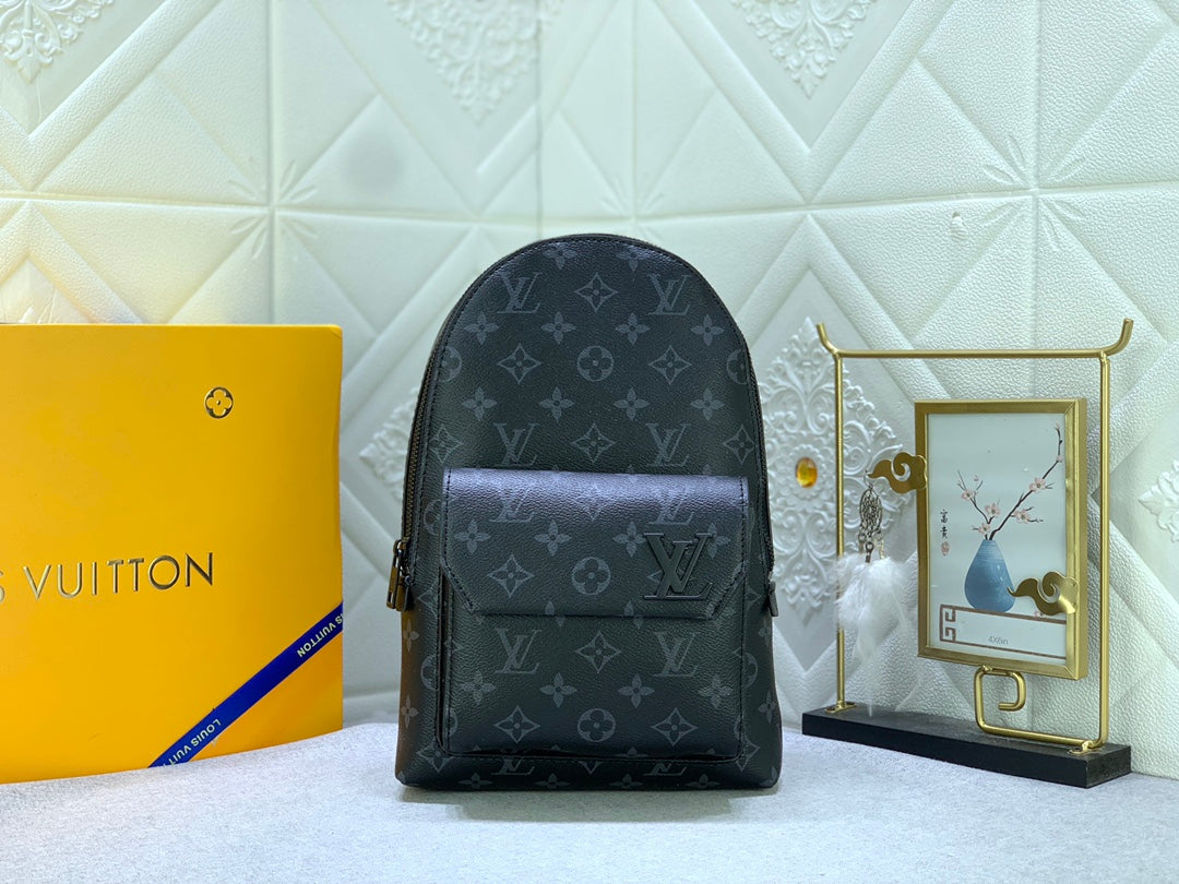B12X44E340 Popular leather bag 