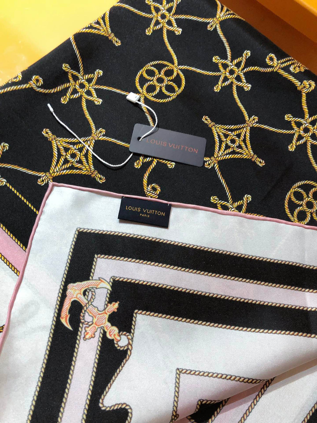 W1N36E3 Popular Silk Scarve