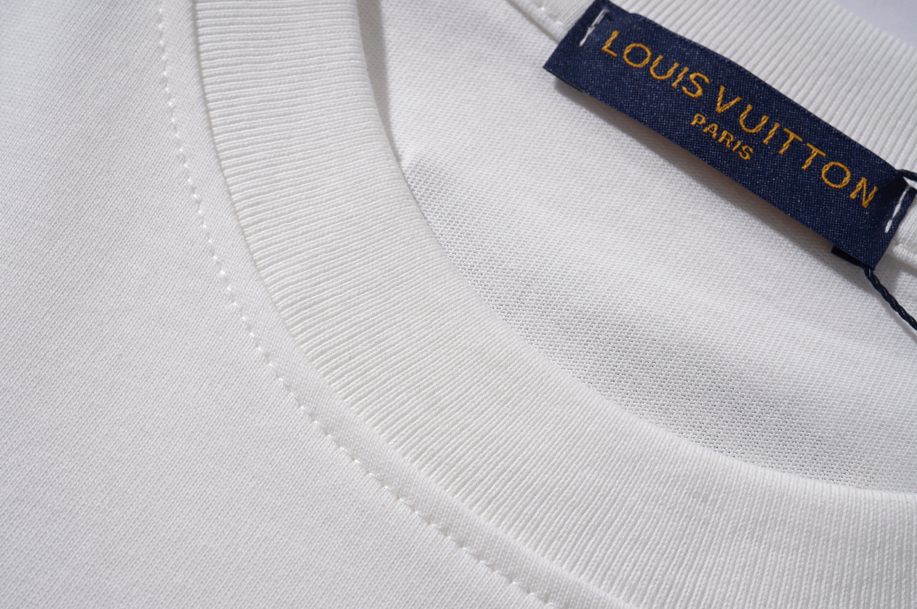 U1R45E142 Popular T-shirt