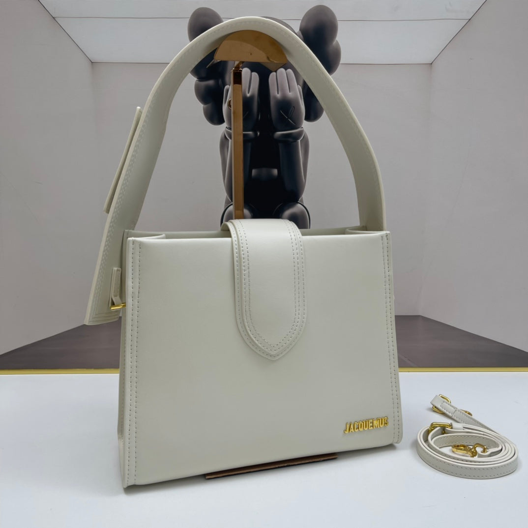 B1P36A33 Popular leather bag