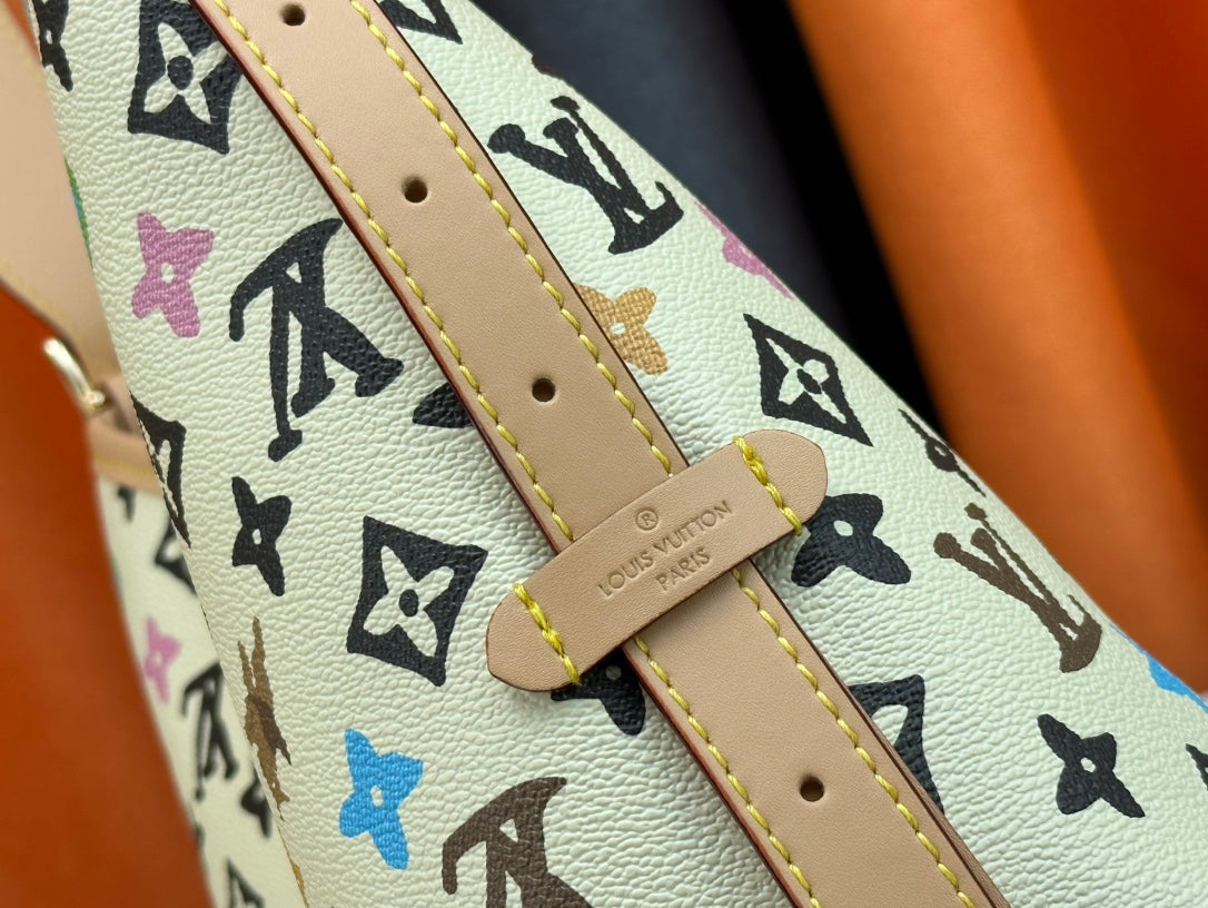 B1X44E409 Popular   leather bag