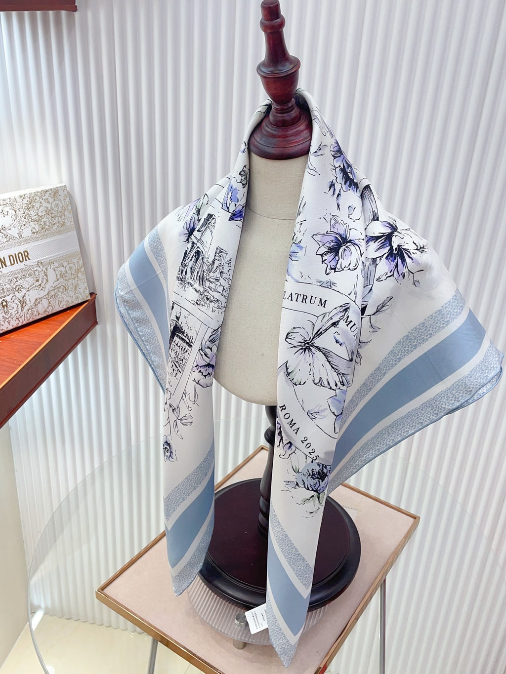 W1N36D27 Popular Silk Scarve