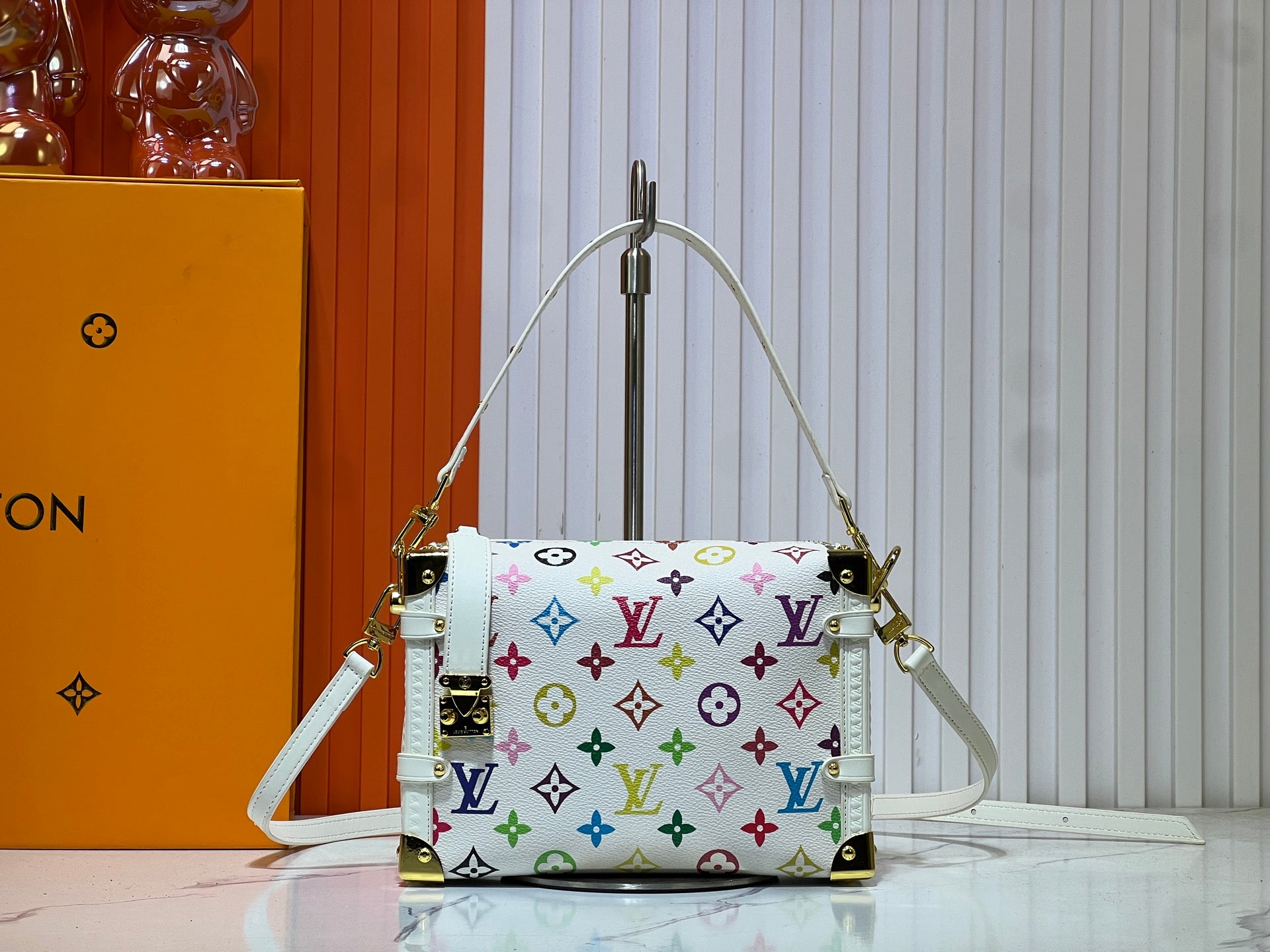 B1W35E101 Popular leather bag