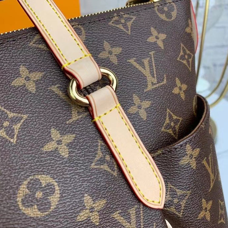 B12X51E108 Popular  leather bag 