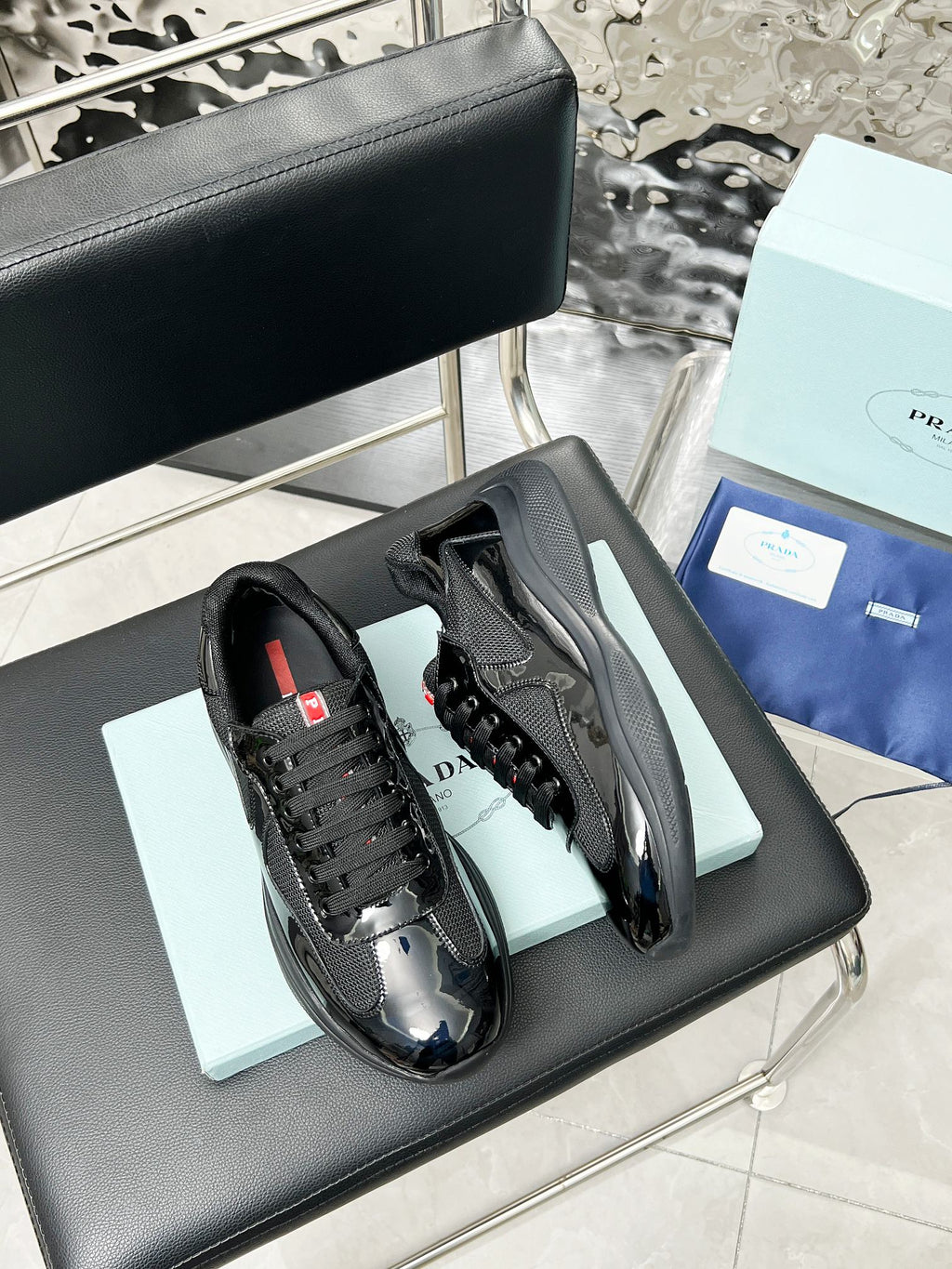Z2P76P01 Popular high-quality leather Shoes