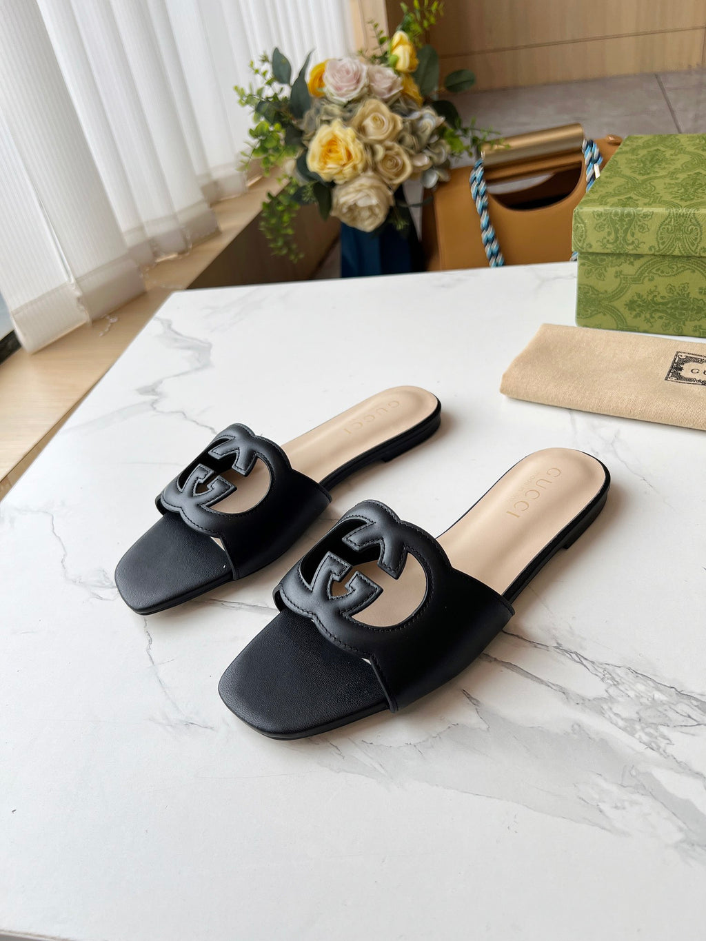 Z2X56B30 Popular high-quality leather Shoes
