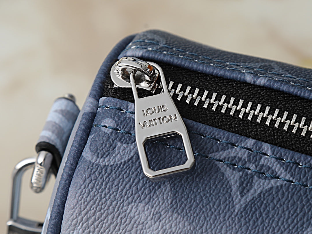 B1P46E30 Popular leather bag