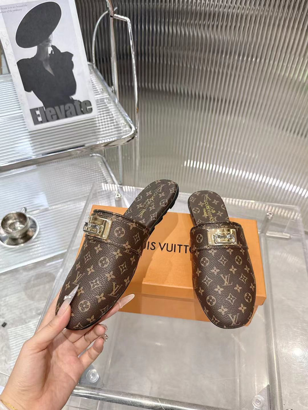 Z2R76E19 Popular high-quality leather shoes