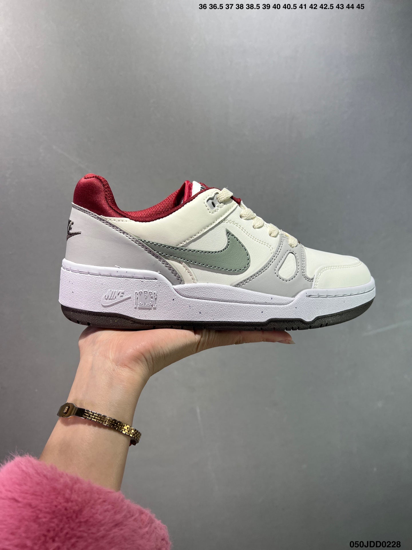 Z4Z35A65 Popular shoes (No box)