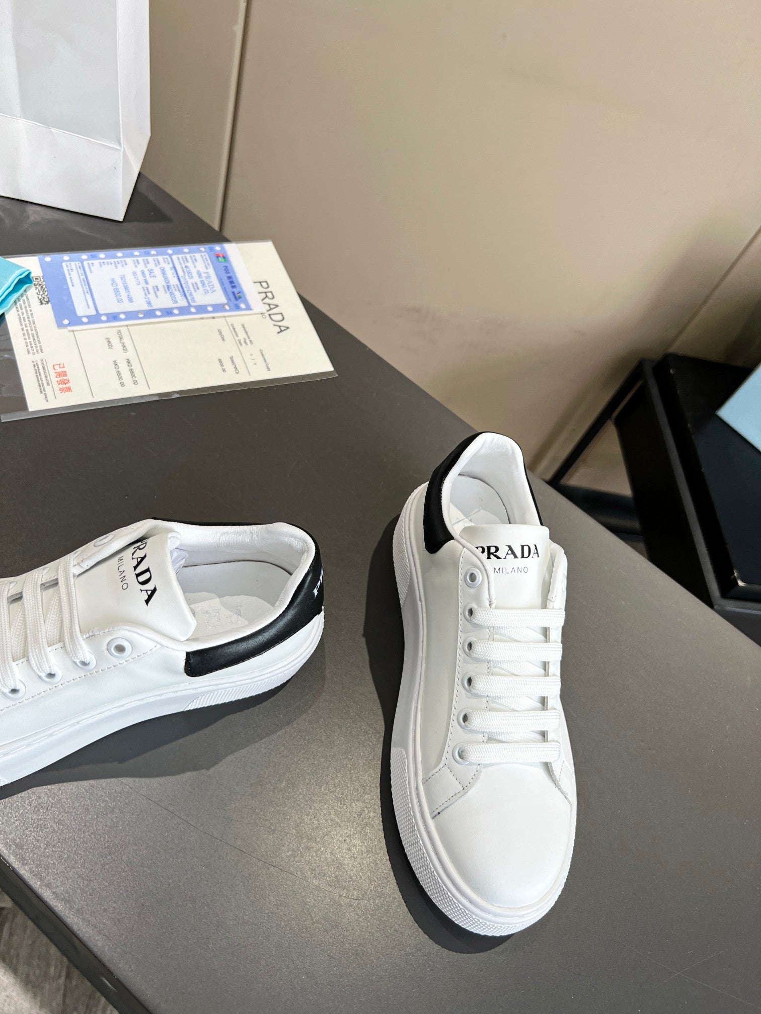 Z2Q105P251 Popular high-quality Shoes