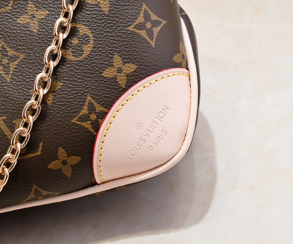 B1W15E35 Popular  leather bag