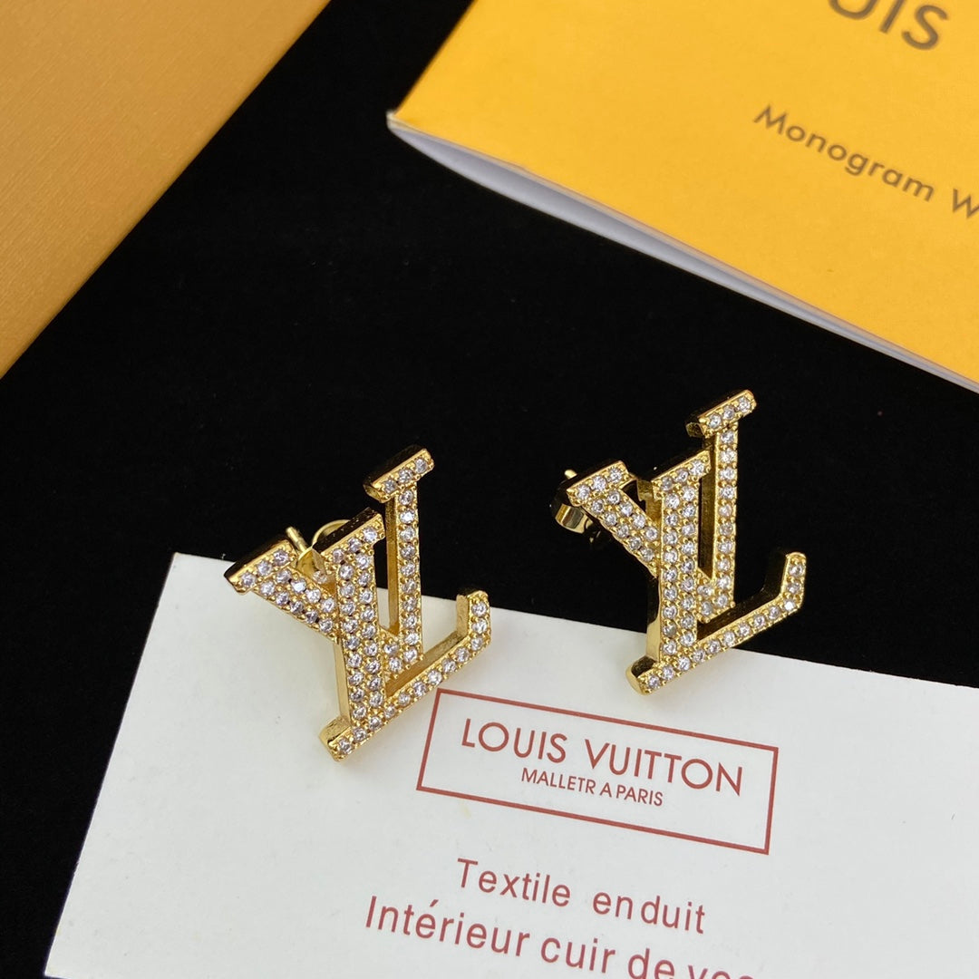 X1Z64E552X  Popular   Earrings Bracelets Necklaces